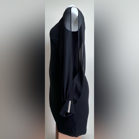 Cache Holiday Dress 🔥 - Picture 2 of 7